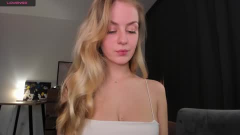 alice_dias online show from 11, 2, 2025