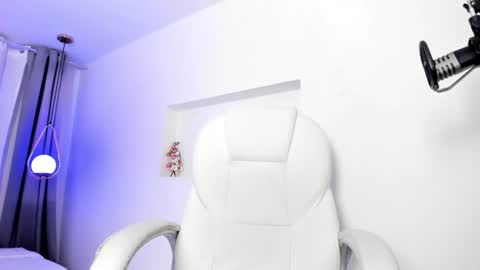 alice_elare online show from 23, 6, 2026