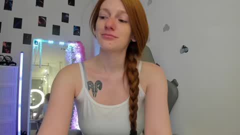 Snapshot of alice_ginger chatting on 26, 5, 2026 Hello im Alice online show from 26, 5, 2026