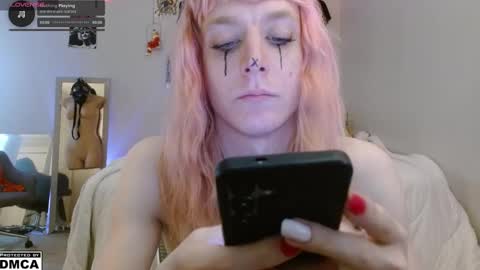 Alice Hatchette online show from 30, 10, 2025