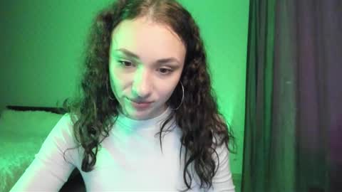 Snapshot of alice_love_888 chatting on 2, 12, 2025 Alice online show from 2, 12, 2025