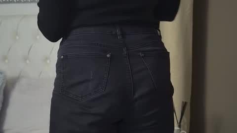 AliceMunro online show from 21, 2, 2026