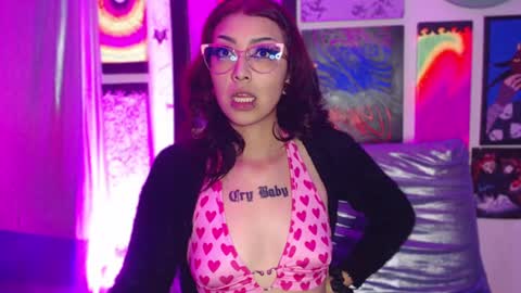 Snapshot of alice_phantom chatting on 14, 1, 2025 online show from 14, 1, 2025