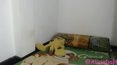 Alicia Aldara online show from 12, 4, 2026