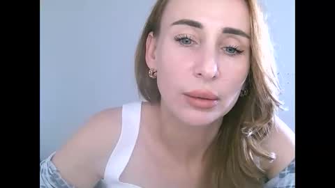 Snapshot of alice_sewx chatting on 17, 9, 2025 Alice Sewx online show from 17, 9, 2025