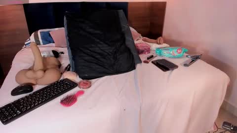 alice_simpson1 online show from 15, 1, 2025