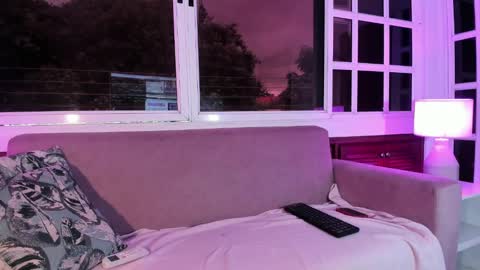 alice_simpson1 online show from 27, 9, 2025