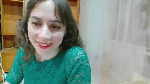 Snapshot of alice_sincere chatting on 27, 4, 2026 Alice Love you all online show from 27, 4, 2026