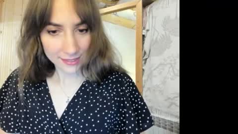 Snapshot of alice_sincere chatting on 17, 5, 2026 Alice Love you all online show from 17, 5, 2026