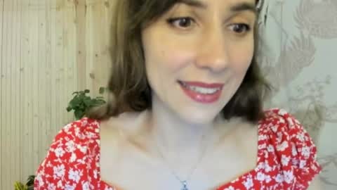 Snapshot of alice_sincere chatting on 18, 5, 2026 Alice Love you all online show from 18, 5, 2026