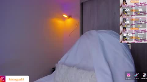 Snapshot of alice_sweet11 chatting on 24, 9, 2025 alice_sweet11 online show from 24, 9, 2025