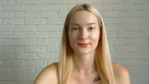 Snapshot of alice_sweet_01 chatting on 26, 6, 2026 Alice online show from 26, 6, 2026