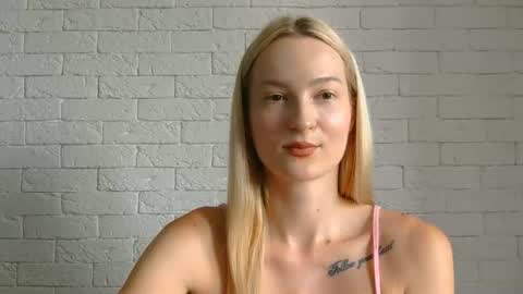 Snapshot of alice_sweet_01 chatting on 8, 7, 2026 Alice online show from 8, 7, 2026