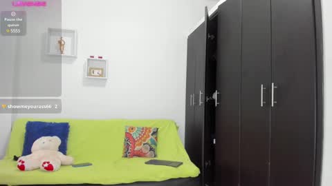 Snapshot of alice_williiams chatting on 3, 3, 2025 alice williiams online show from 3, 3, 2025