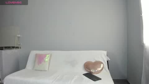 Snapshot of alice_williiams chatting on 18, 11, 2025 alice williiams online show from 18, 11, 2025