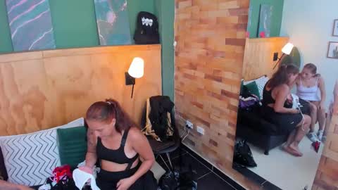 Alice and Asia online show from 3, 12, 2025