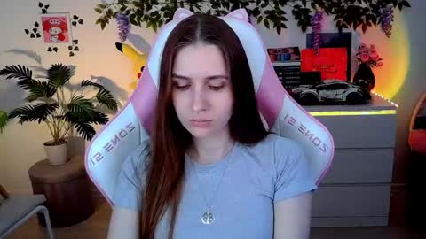 Snapshot of alicecharmy chatting on 17, 5, 2026 alicecharmy online show from 17, 5, 2026