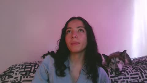 Snapshot of aliceclair_ chatting on 26, 10, 2025 aliceclair_ online show from 26, 10, 2025