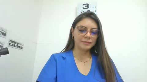 Snapshot of alicee16 chatting on 10, 1, 2025 alicee16 online show from 10, 1, 2025