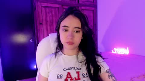 Snapshot of alicee_2 chatting on 16, 1, 2025 Aliceee .. 97YP9VWGZHrefnav wishlist lists 1 online show from 16, 1, 2025