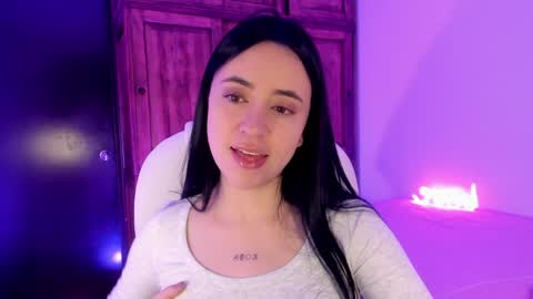 Snapshot of alicee_2 chatting on 31, 1, 2025 Aliceee .. 97YP9VWGZHrefnav wishlist lists 1 online show from 31, 1, 2025