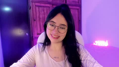Snapshot of alicee_2 chatting on 6, 2, 2025 Aliceee .. 97YP9VWGZHrefnav wishlist lists 1 online show from 6, 2, 2025