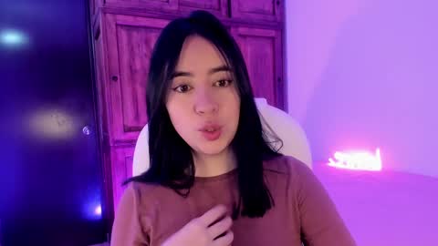 Snapshot of alicee_2 chatting on 15, 2, 2025 Aliceee .. 97YP9VWGZHrefnav wishlist lists 1 online show from 15, 2, 2025