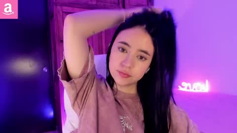 Snapshot of alicee_2 chatting on 24, 2, 2025 Aliceee .. 97YP9VWGZHrefnav wishlist lists 1 online show from 24, 2, 2025