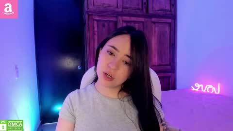 Snapshot of alicee_2 chatting on 25, 9, 2025 Aliceee .. 97YP9VWGZHrefnav wishlist lists 1 online show from 25, 9, 2025