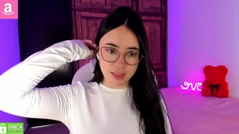 Snapshot of alicee_2 chatting on 30, 4, 2026 Aliceee .. 97YP9VWGZHrefnav wishlist lists 1 online show from 30, 4, 2026