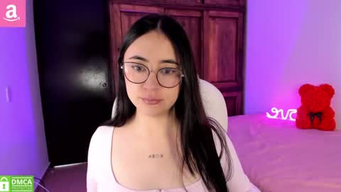 Snapshot of alicee_2 chatting on 14, 7, 2026 Aliceee .. 97YP9VWGZHrefnav wishlist lists 1 online show from 14, 7, 2026