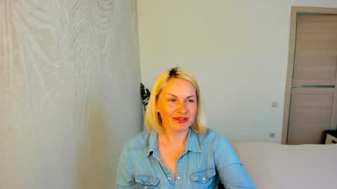 Snapshot of alicee__grace chatting on 22, 5, 2026 Alicee online show from 22, 5, 2026