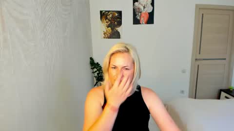 Snapshot of alicee__grace chatting on 26, 7, 2026 Alicee online show from 26, 7, 2026