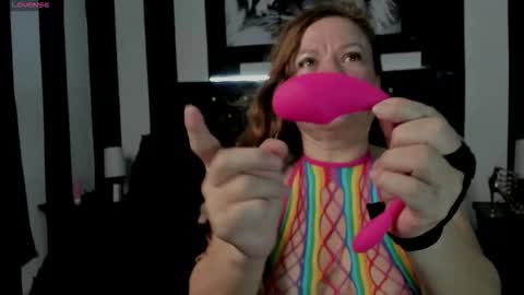 alicee_mature4 online show from 22, 9, 2025