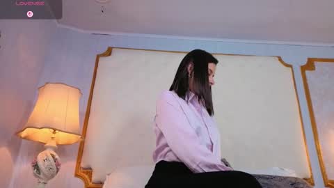 Snapshot of alicee_milf_ chatting on 15, 9, 2025 Aleja online show from 15, 9, 2025