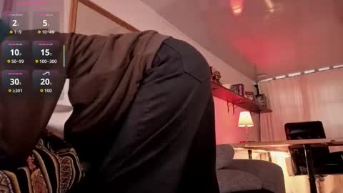 Snapshot of alicee_milf_ chatting on 6, 10, 2025 Aleja online show from 6, 10, 2025