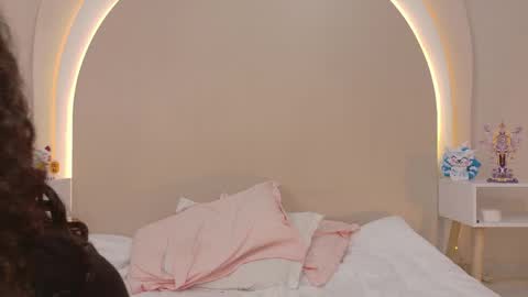 alice online show from 16, 4, 2026