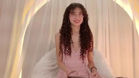 Snapshot of alicee_rodriguez chatting on 9, 7, 2026 alice online show from 9, 7, 2026