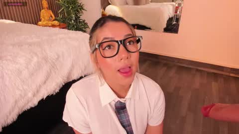 Alice  online show from 28, 11, 2025