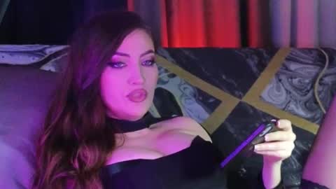 Snapshot of alicejameson chatting on 21, 9, 2025 alicejameson online show from 21, 9, 2025