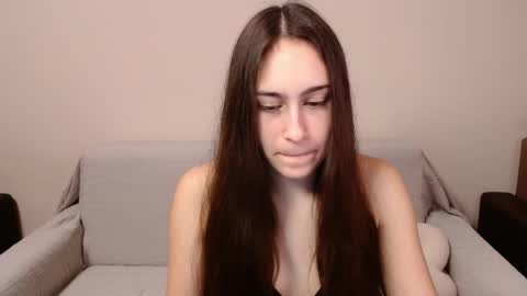 alicekollt online show from 25, 1, 2025