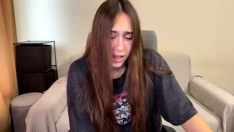 alicekollt online show from 7, 11, 2025