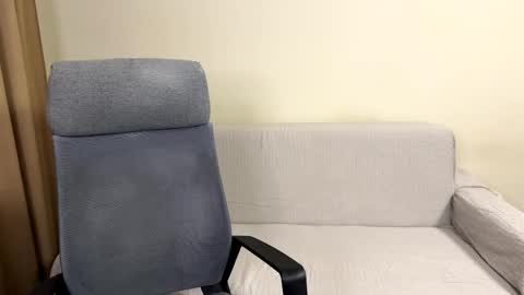 alicekollt online show from 7, 4, 2026