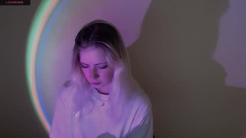 Snapshot of alicemeow_ chatting on 24, 9, 2025 Alice online show from 24, 9, 2025