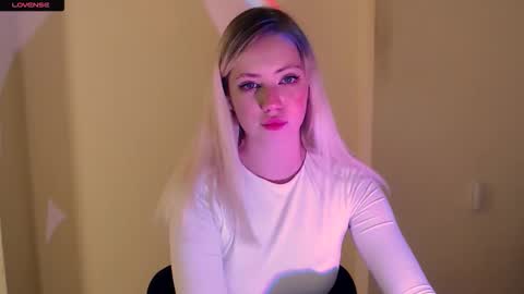 Snapshot of alicemeow_ chatting on 27, 9, 2025 Alice online show from 27, 9, 2025