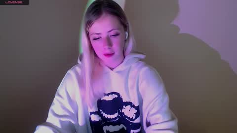 Snapshot of alicemeow_ chatting on 29, 9, 2025 Alice online show from 29, 9, 2025