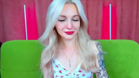 Snapshot of alicemonro chatting on 21, 9, 2025 alicemonro online show from 21, 9, 2025