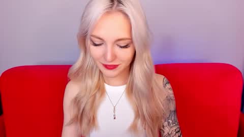 Snapshot of alicemonro chatting on 3, 10, 2025 alicemonro online show from 3, 10, 2025