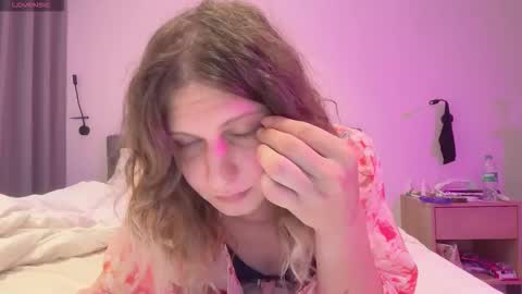 AlicePinkhead online show from 5, 12, 2025