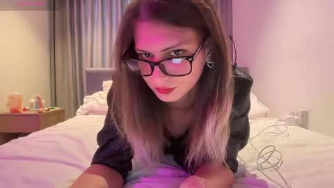 AlicePinkhead online show from 31, 3, 2026